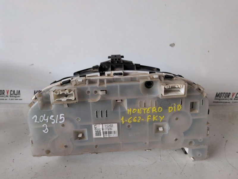 Recambio de cuadro instrumentos para mitsubishi montero (v80/v90) 4m41 referencia OEM IAM 8100A626  