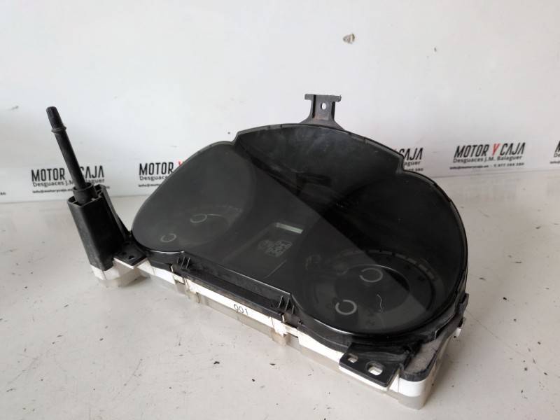 Recambio de cuadro instrumentos para mitsubishi montero (v80/v90) 4m41 referencia OEM IAM 8100A626  