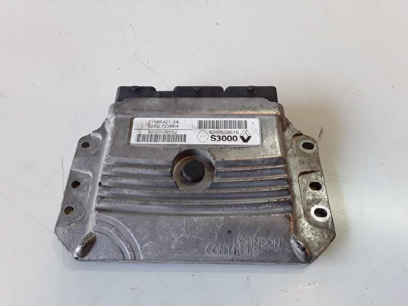 Recambio de centralita motor uce para renault megane ii classic berlina k4m812 referencia OEM IAM 8200509516/S3000/215854212A/82