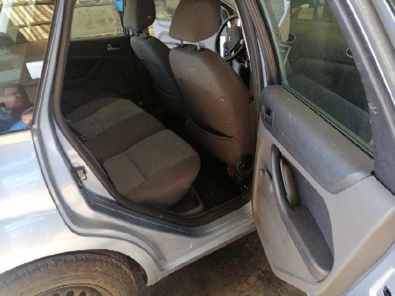 ford focus c-max (cap)(2003) del año 2006