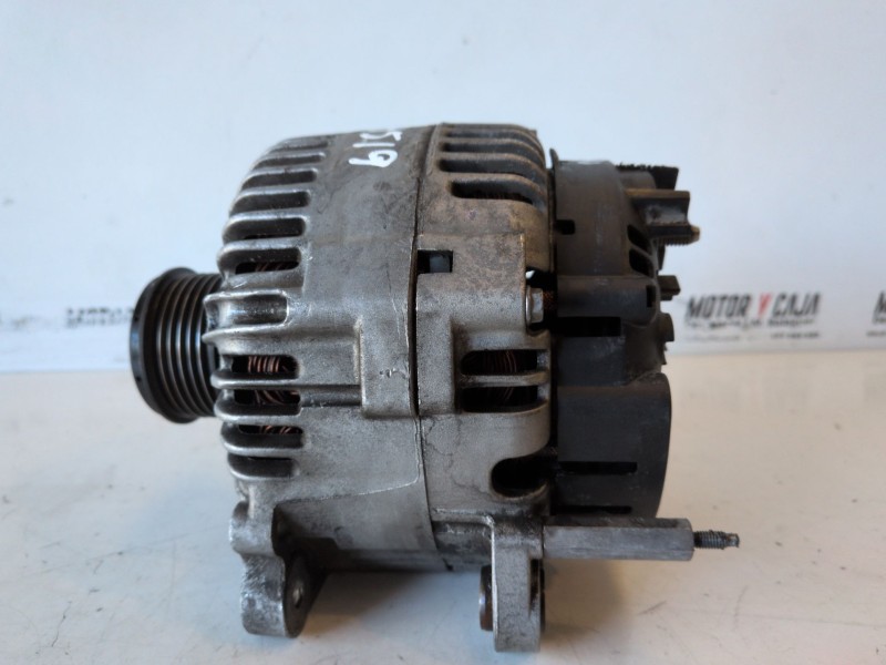 Recambio de alternador para volkswagen passat variant (3c5) bkp referencia OEM IAM 021903026L  