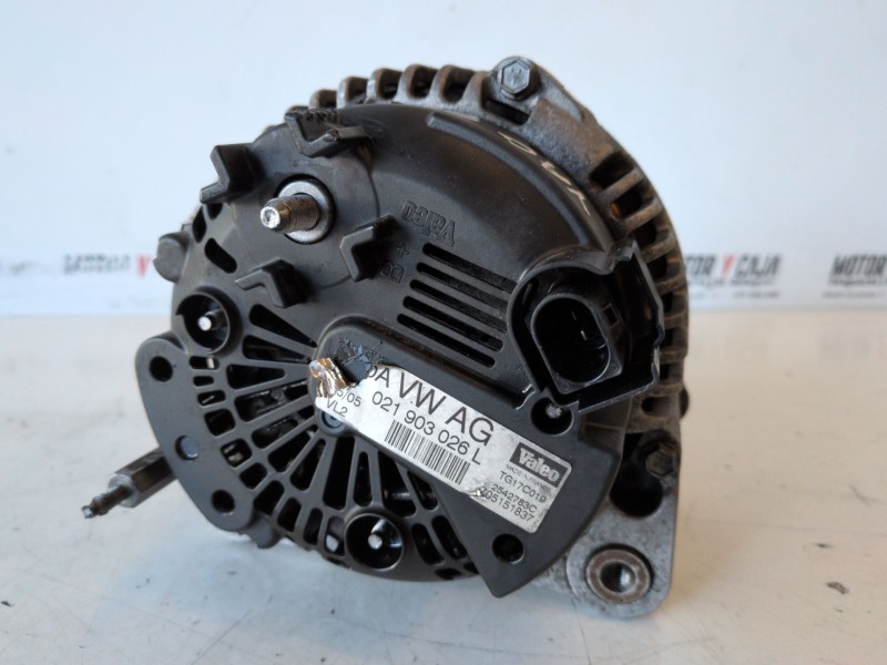 Recambio de alternador para volkswagen passat variant (3c5) bkp referencia OEM IAM 021903026L  
