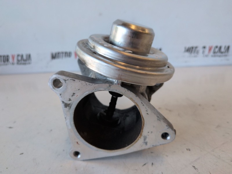 Recambio de valvula egr para volkswagen passat variant (3c5) bkp referencia OEM IAM 245017074  
