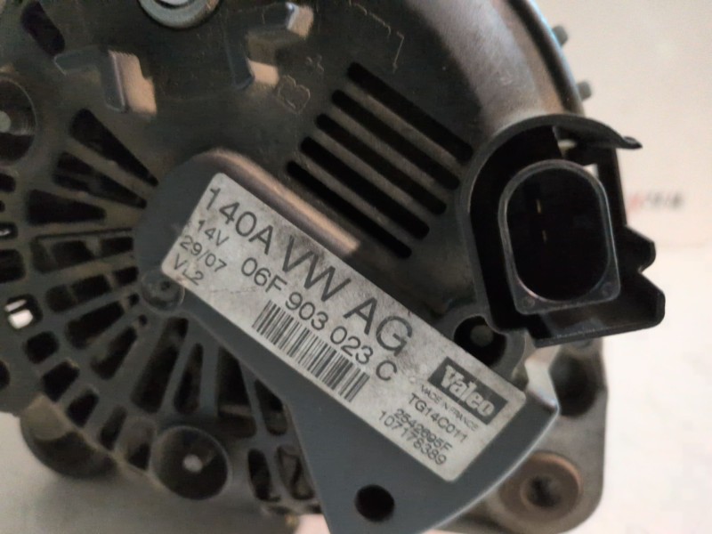 Recambio de alternador para seat leon (1p1) bxe referencia OEM IAM 06F903023C  