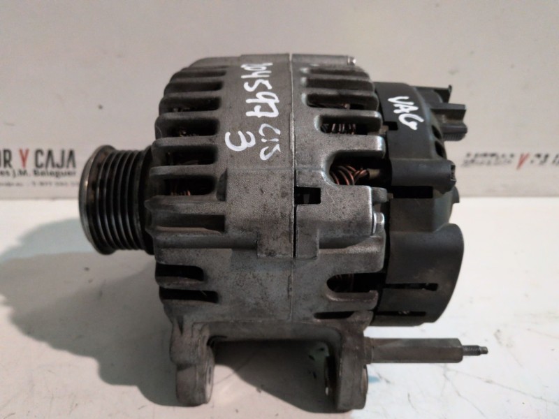 Recambio de alternador para seat leon (1p1) bxe referencia OEM IAM 06F903023C  