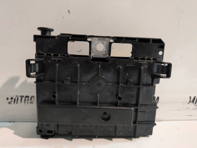 Recambio de caja reles / fusibles para citroen c4 picasso 9hz referencia OEM IAM 9661708080  
