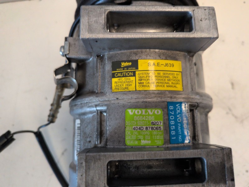 Recambio de compresor aire acondicionado para volvo s60 berlina d5244t referencia OEM IAM 8684286  