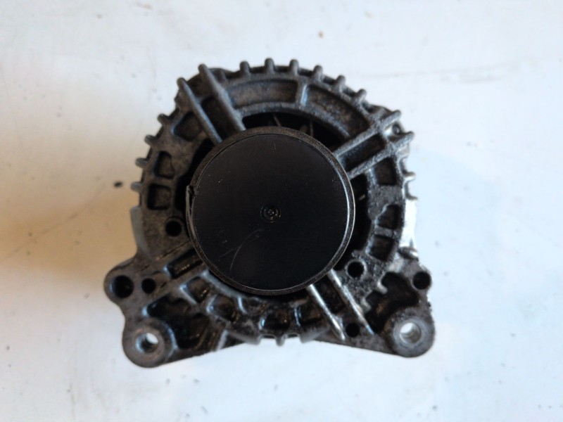 Recambio de alternador para seat leon (1p1) bls referencia OEM IAM 06F903023F  