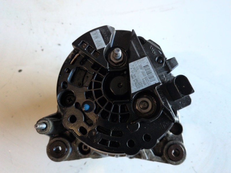 Recambio de alternador para seat leon (1p1) bls referencia OEM IAM 06F903023F  