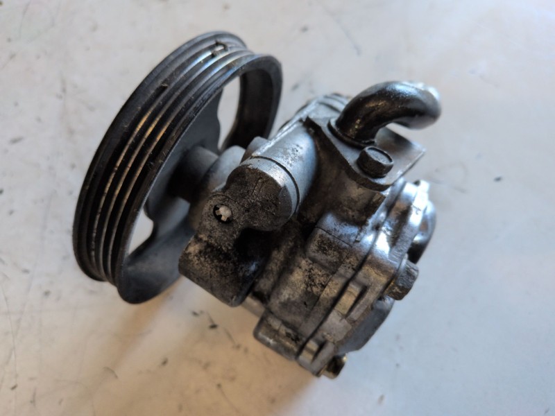 Recambio de bomba direccion para mazda mx-3 (ec) b6d referencia OEM IAM   