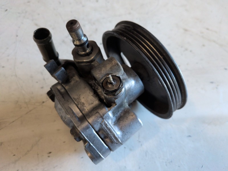 Recambio de bomba direccion para mazda mx-3 (ec) b6d referencia OEM IAM   