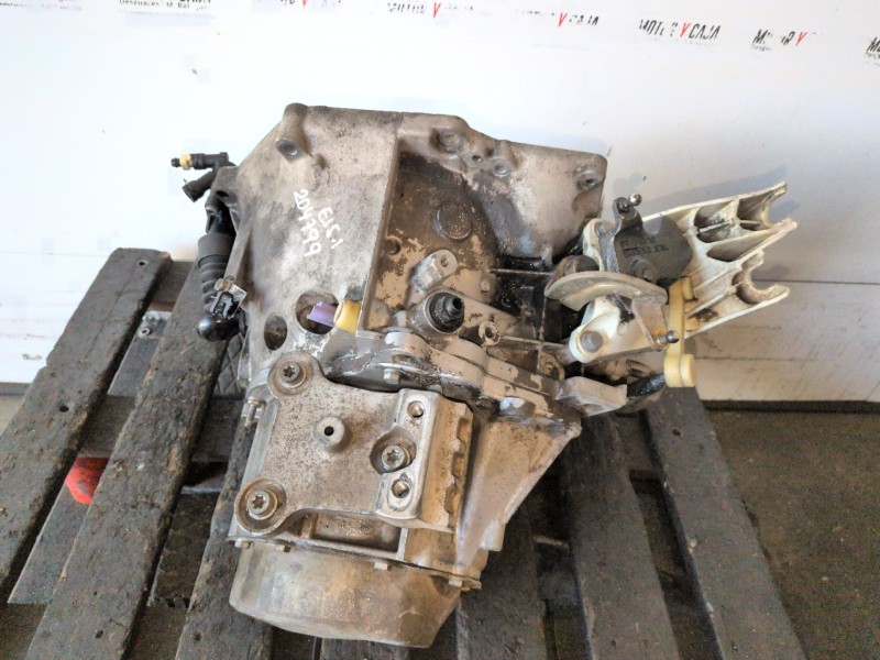 Recambio de caja cambios para peugeot 207 9hx referencia OEM IAM 20DP27  