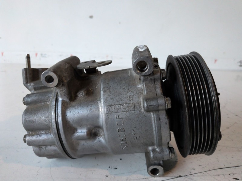 Recambio de compresor aire acondicionado para peugeot 207 8hr referencia OEM IAM 9671216280  