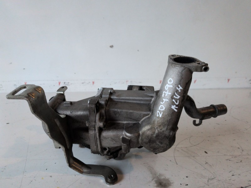 Recambio de valvula egr para peugeot 207 8hr referencia OEM IAM 9671187780  