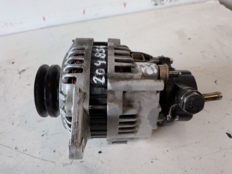 Recambio de alternador para mitsubishi galloper (hyundai)(02.1998) 4d56 referencia OEM IAM   