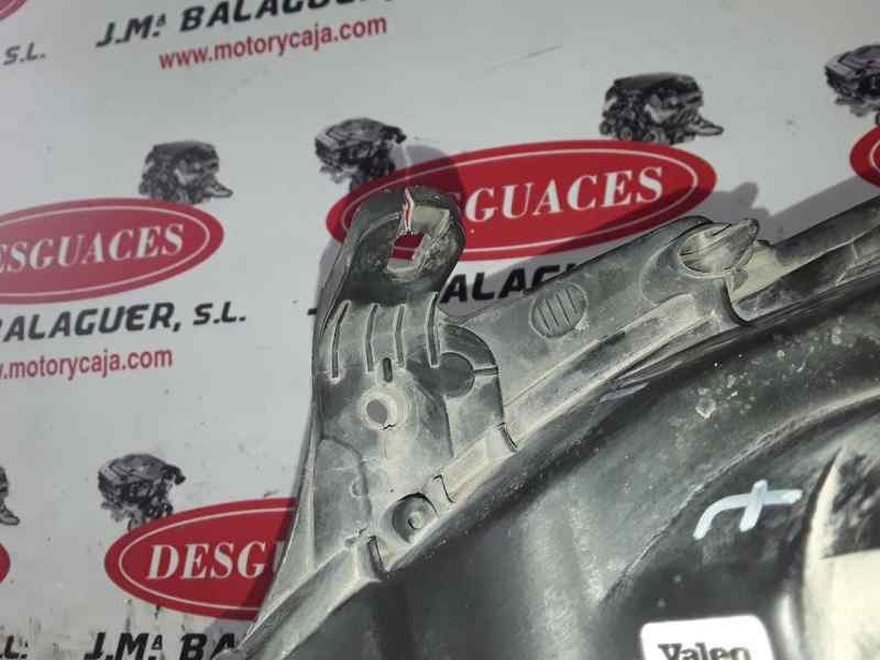 Recambio de faro derecho para opel corsa c referencia OEM IAM 13195924C/89312820  