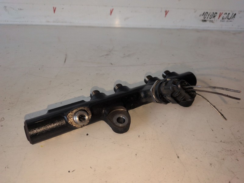 Recambio de rampa inyectora para dacia dokker express k9k612 referencia OEM IAM 175215346R  