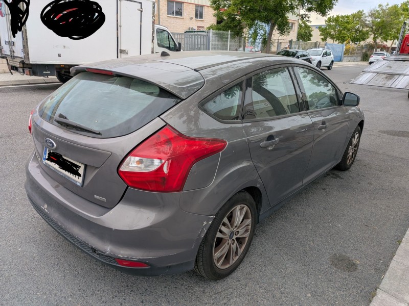ford focus berlina (cb8) del año 2012