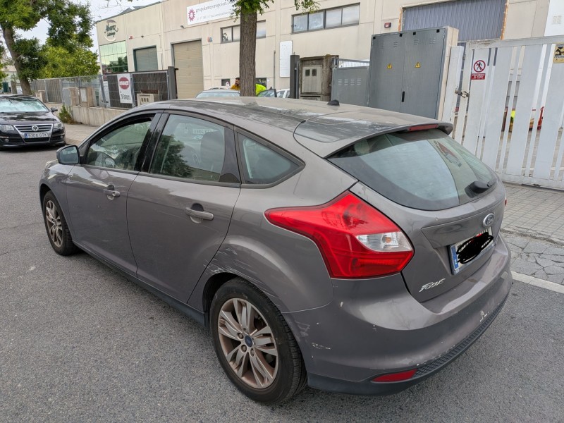ford focus berlina (cb8) del año 2012