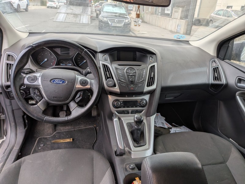 ford focus berlina (cb8) del año 2012