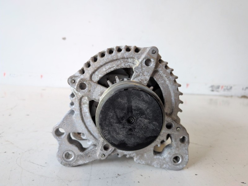 Recambio de alternador para volkswagen tiguan (5n2) cffd referencia OEM IAM 03L903024  
