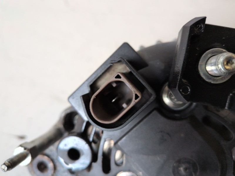 Recambio de alternador para volkswagen tiguan (5n2) cffd referencia OEM IAM 03L903024  