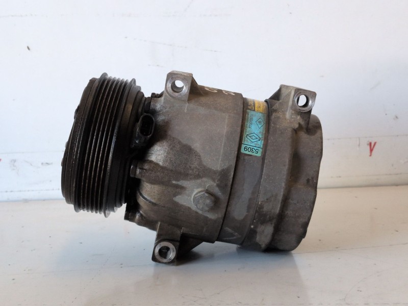 Recambio de compresor aire acondicionado para opel vivaro f9q762 referencia OEM IAM 7700105765  