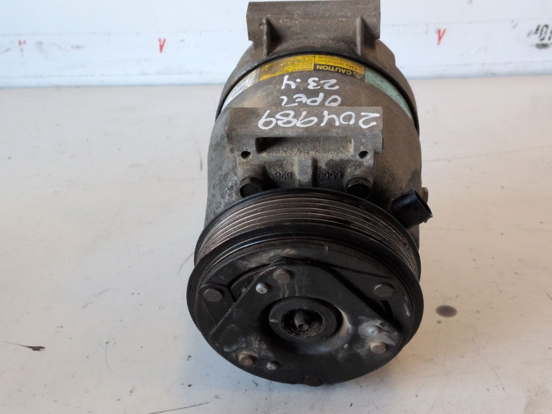 Recambio de compresor aire acondicionado para opel vivaro f9q762 referencia OEM IAM 7700105765  