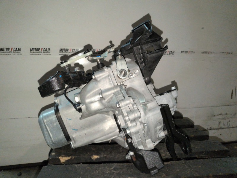 Recambio de caja cambios para citroen c3 hm05 referencia OEM IAM M24000  