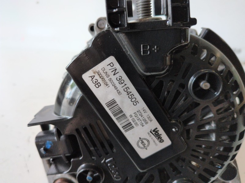 Recambio de alternador para opel astra k sports tourer lih referencia OEM IAM 39154505  