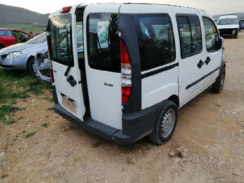 fiat i doblò (223) cargo del año 2003
