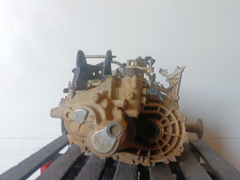 Recambio de caja cambios para nissan x-trail (t30) yd22 referencia OEM IAM   