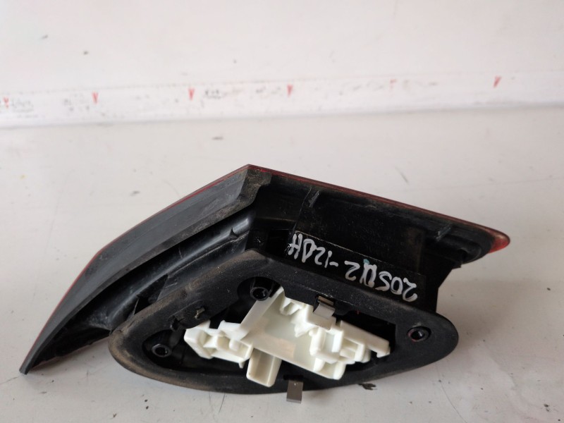 Recambio de piloto trasero izquierdo para opel astra j berlina 5p a17dtr referencia OEM IAM   