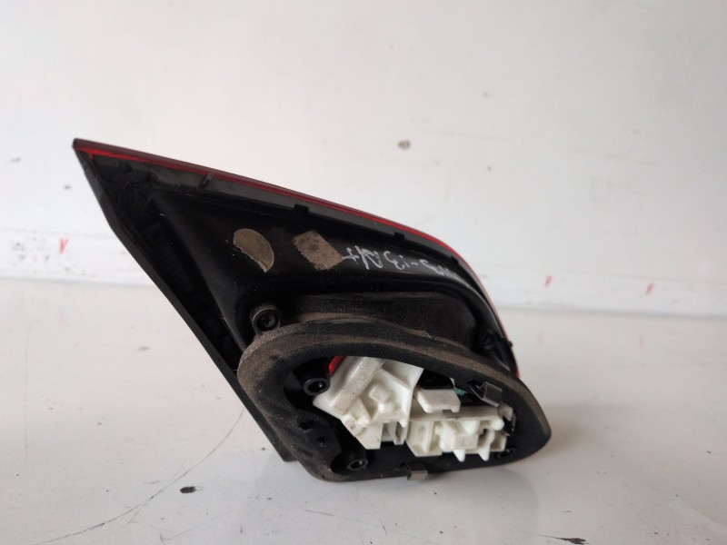 Recambio de piloto trasero derecho para opel astra j berlina 5p a17dtr referencia OEM IAM   