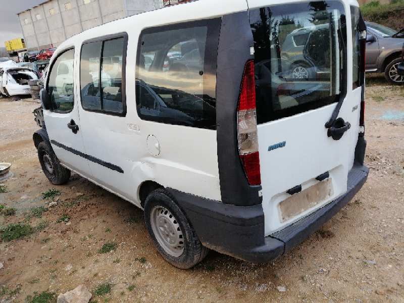 fiat i doblò (223) cargo del año 2003