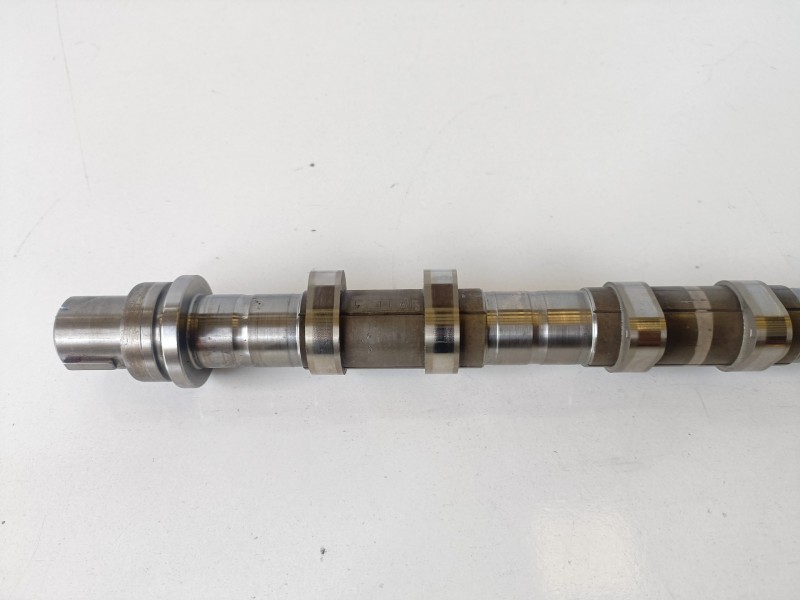 Recambio de arbol de levas para kia carnival j3 referencia OEM IAM   