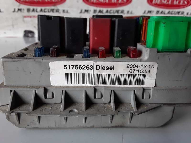 Recambio de caja reles / fusibles para fiat i doblò (119) 188a9000 referencia OEM IAM 51756263  