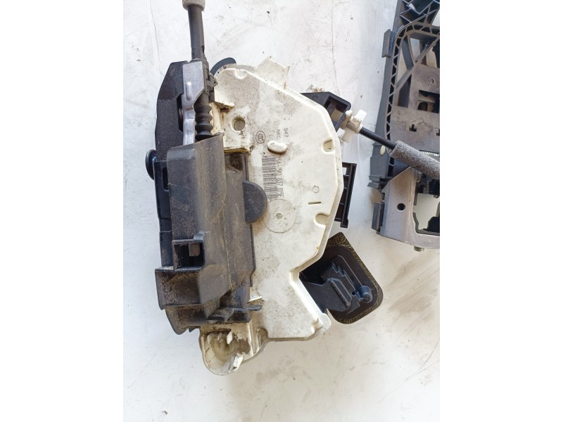 Recambio de cerradura puerta delantera izquierda para volkswagen golf vii (5g1/be1) clh referencia OEM IAM 5K1837015E  