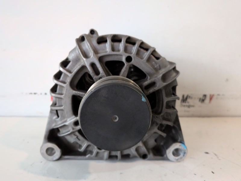 Recambio de alternador para citroen c3 hm05 referencia OEM IAM 9635689480  
