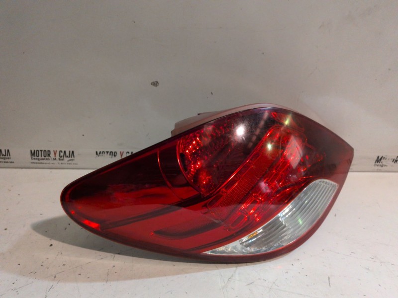 Recambio de piloto trasero izquierdo para peugeot 207 8h01 referencia OEM IAM   