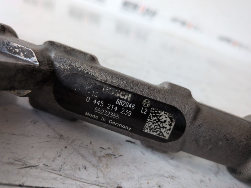 Recambio de rampa inyectora para peugeot bipper tepee fhz referencia OEM IAM 0445214239  