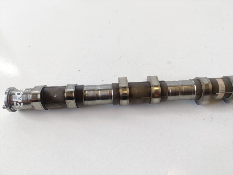 Recambio de arbol de levas para kia carnival j3 referencia OEM IAM   