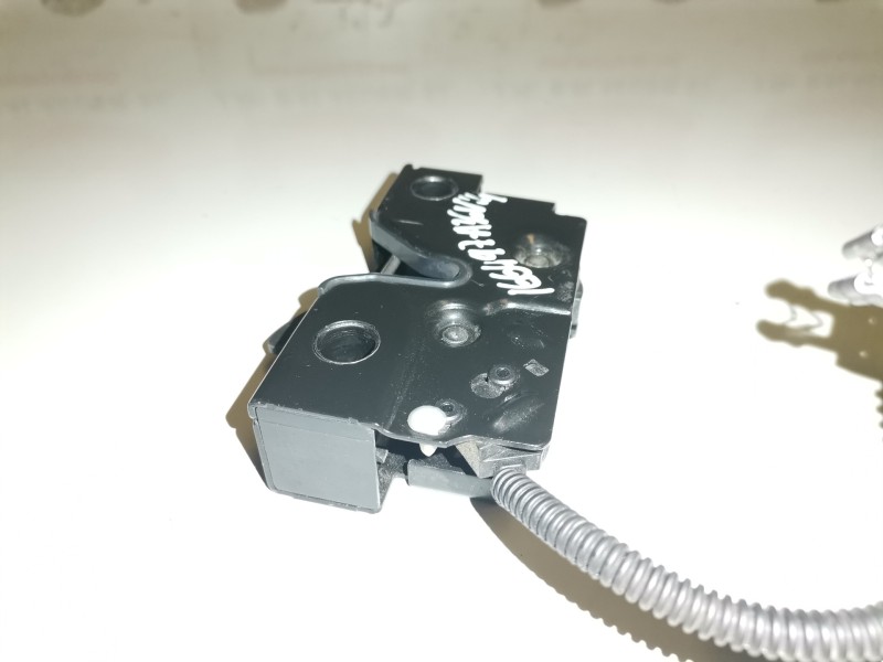 Recambio de cerradura capo para seat leon st 5f8 cjxc referencia OEM IAM 5F00823509C  