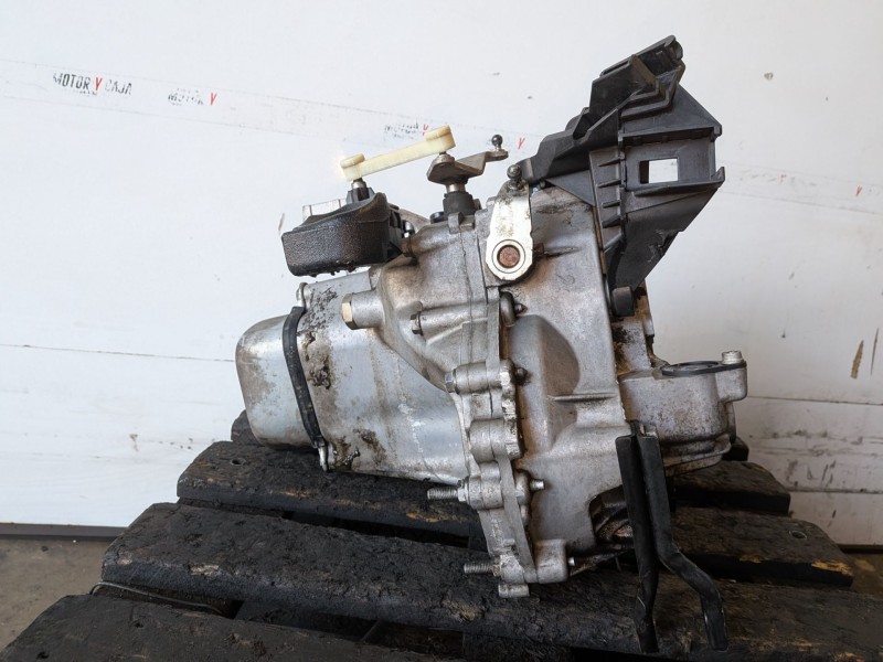 Recambio de caja cambios para peugeot 207 8hr referencia OEM IAM 20CQ95  