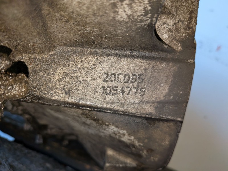 Recambio de caja cambios para peugeot 207 8hr referencia OEM IAM 20CQ95  