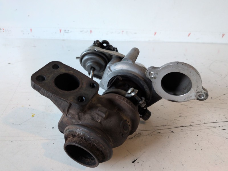 Recambio de turbocompresor para peugeot 207 8hr referencia OEM IAM 9673283680  
