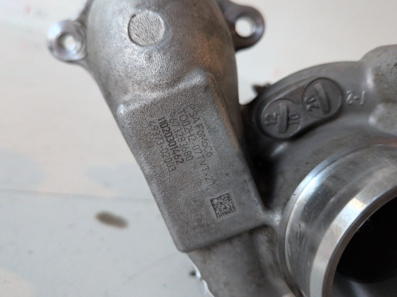 Recambio de turbocompresor para peugeot 207 8hr referencia OEM IAM 9673283680  