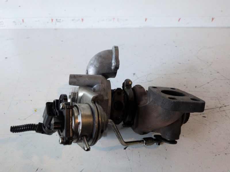 Recambio de turbocompresor para peugeot 207 8hr referencia OEM IAM 9673283680  