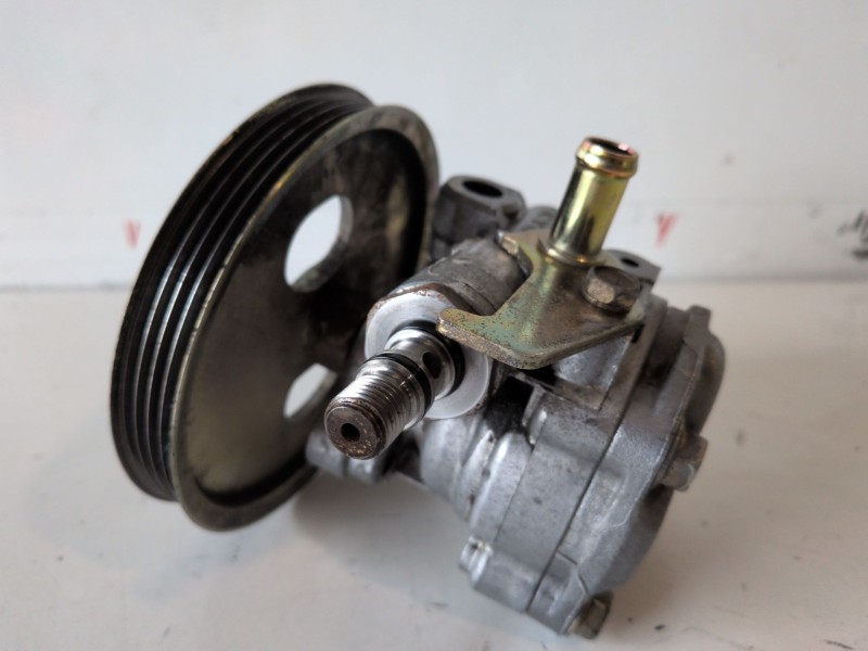 Recambio de bomba direccion para mitsubishi galloper (hyundai)(02.1998) 4d56 referencia OEM IAM   