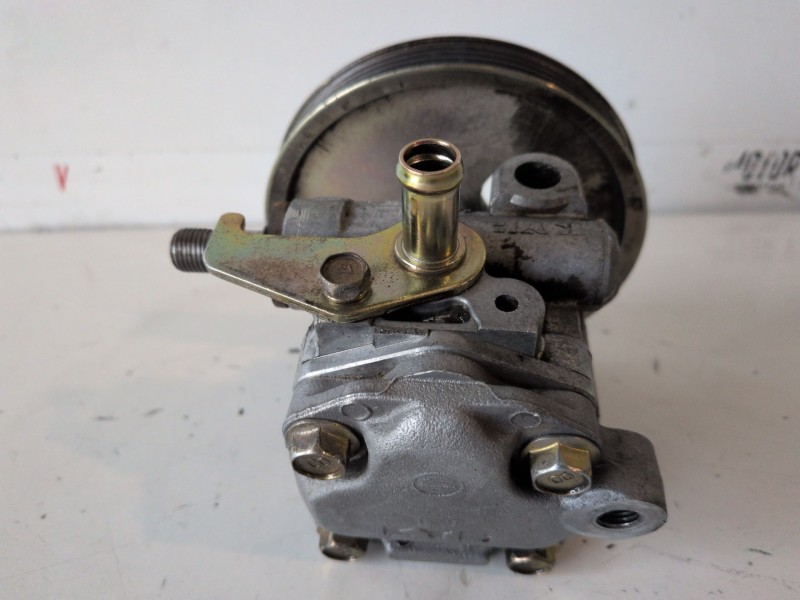 Recambio de bomba direccion para mitsubishi galloper (hyundai)(02.1998) 4d56 referencia OEM IAM   